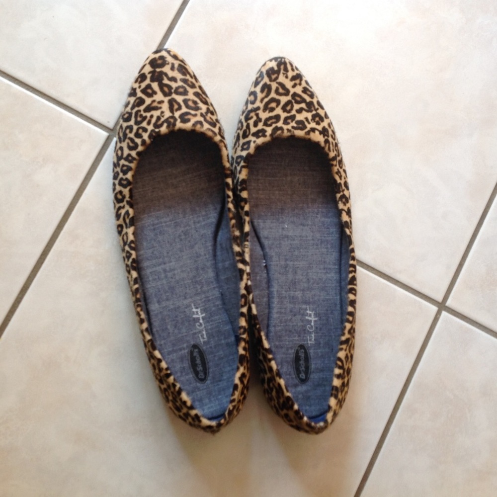 Leopard flats